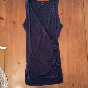 Ann Taylor XS purple plumb tank top